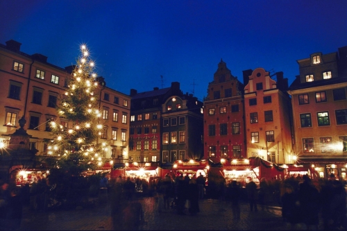 Stockholm-Christmas-Market-Vogue-4Nov15-Rex_b_1440x960.jpg