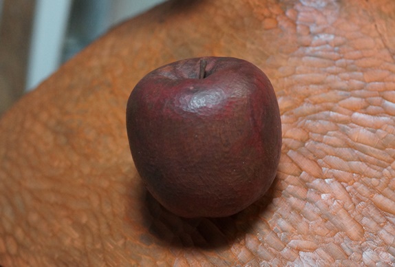 木彫リンゴ399