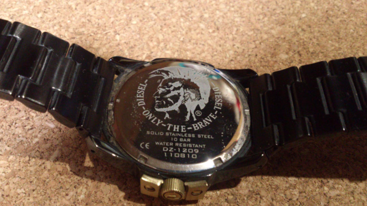 732円 【お気に入り】 430-0650 DIESEL ディーゼル DZ-5101 レザーベルト 腕時計 電池切れ 動作未確認