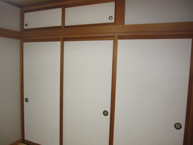 埼玉県所沢市　空き室賃貸物件原状回復　和室襖張替え　作業完了後　２