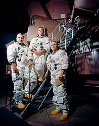 200px-Apollo_8_Crewmembers_-_GPN-2000-001125.jpg