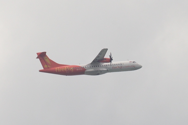 SIN-ZTDN5347-9M-FYL-ファイアフライ航空-ATR ATR-72-500-SP6-1200