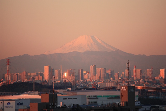 日の出の富士